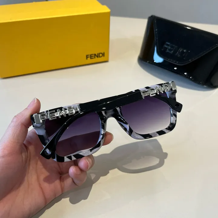 スーパーコピー フェンディ サングラス