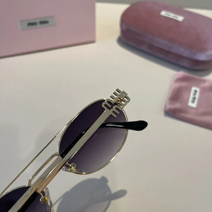 スーパーコピー ミュウミュウ サングラス