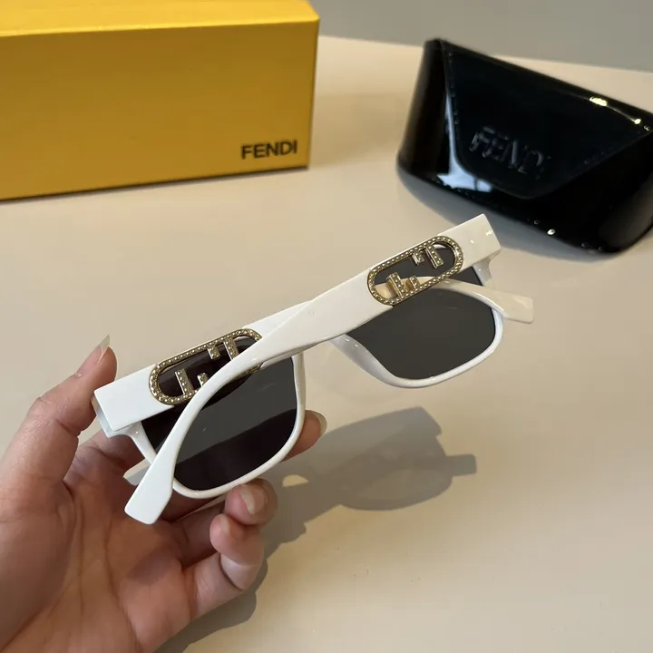 スーパーコピー フェンディ サングラス
