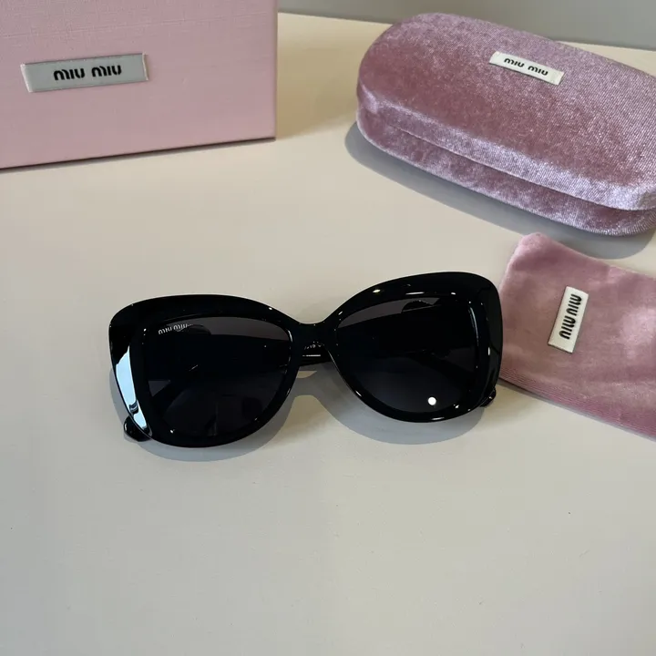 スーパーコピー ミュウミュウ サングラス