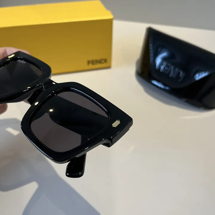 スーパーコピー フェンディ サングラス