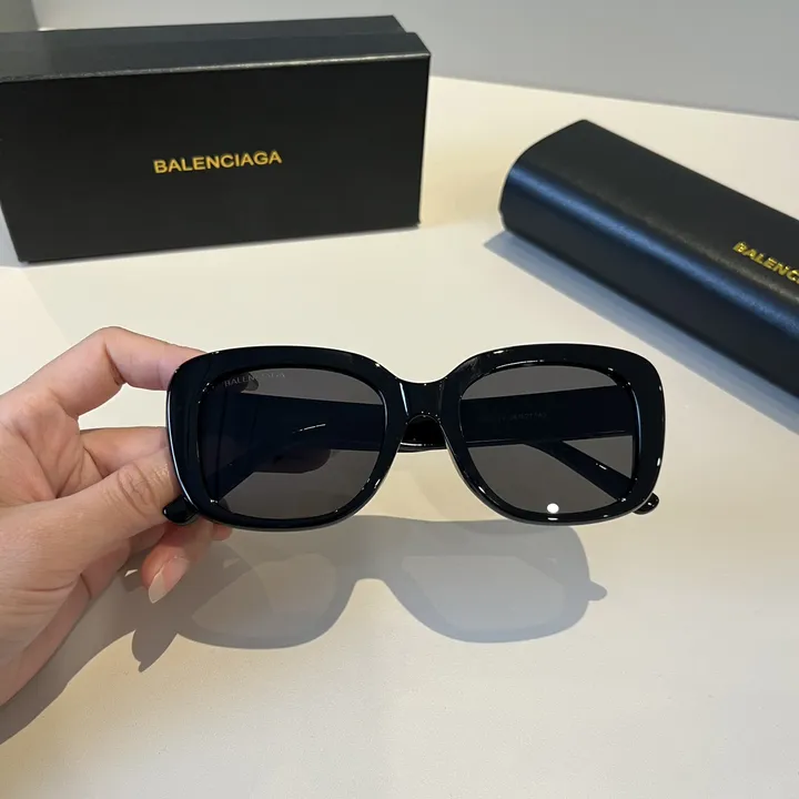 スーパーコピー バレンシアガ サングラス