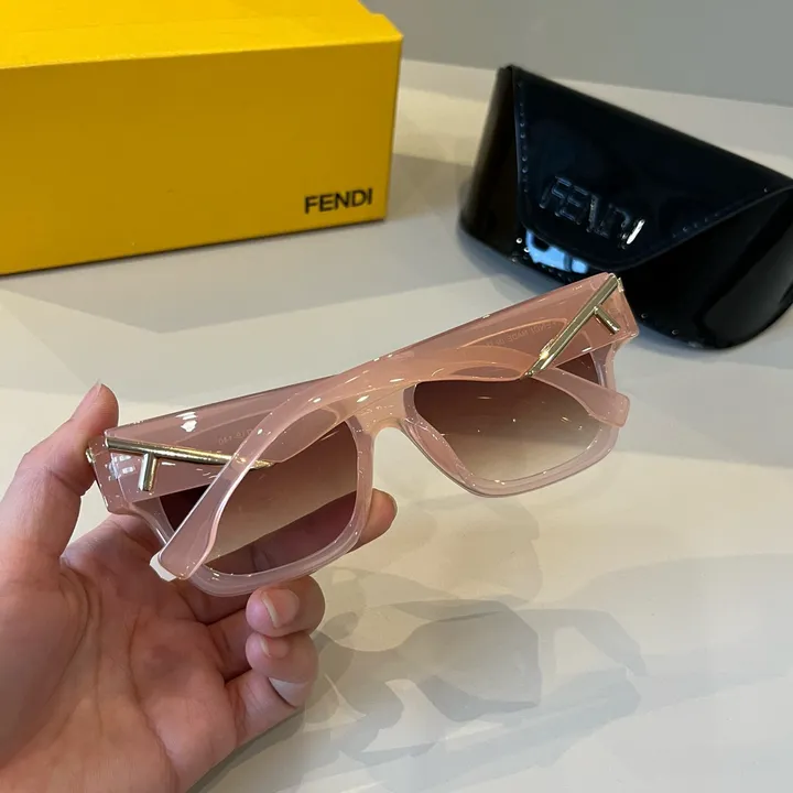 スーパーコピー フェンディ サングラス