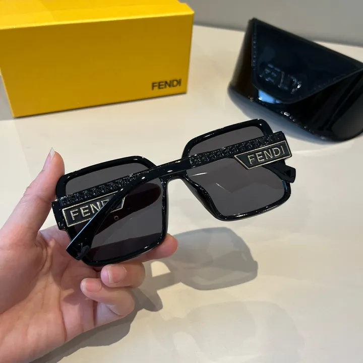 スーパーコピー フェンディ サングラス