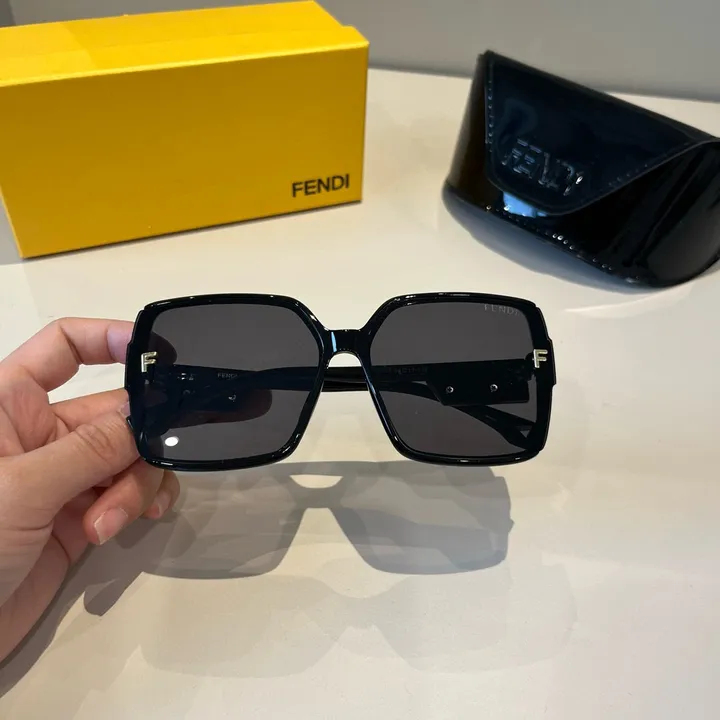 スーパーコピー フェンディ サングラス