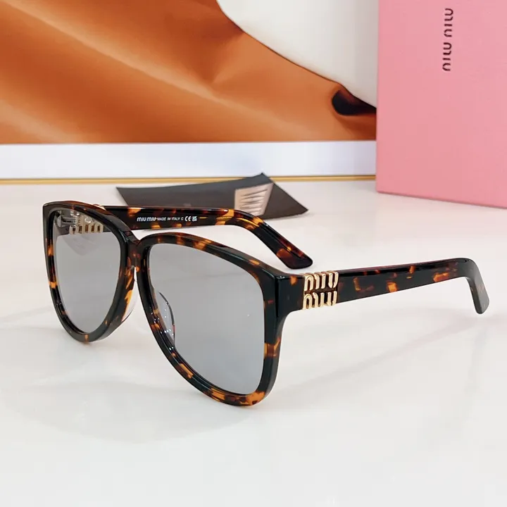 スーパーコピー ミュウミュウ サングラス