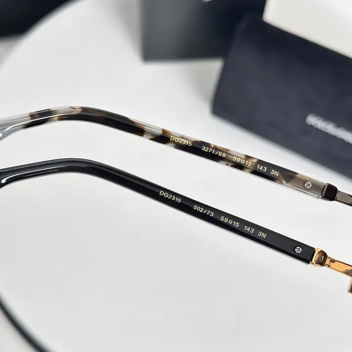 スーパーコピー ミュウミュウ サングラス