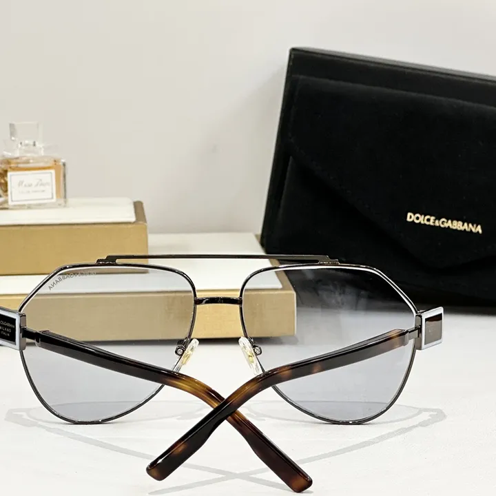 スーパーコピー ミュウミュウ サングラス