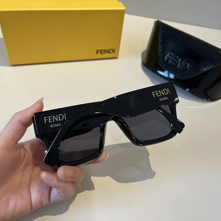 スーパーコピー フェンディ サングラス