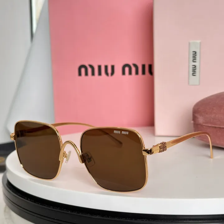 スーパーコピー ミュウミュウ サングラス