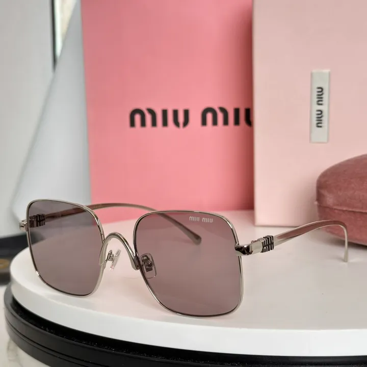 スーパーコピー ミュウミュウ サングラス