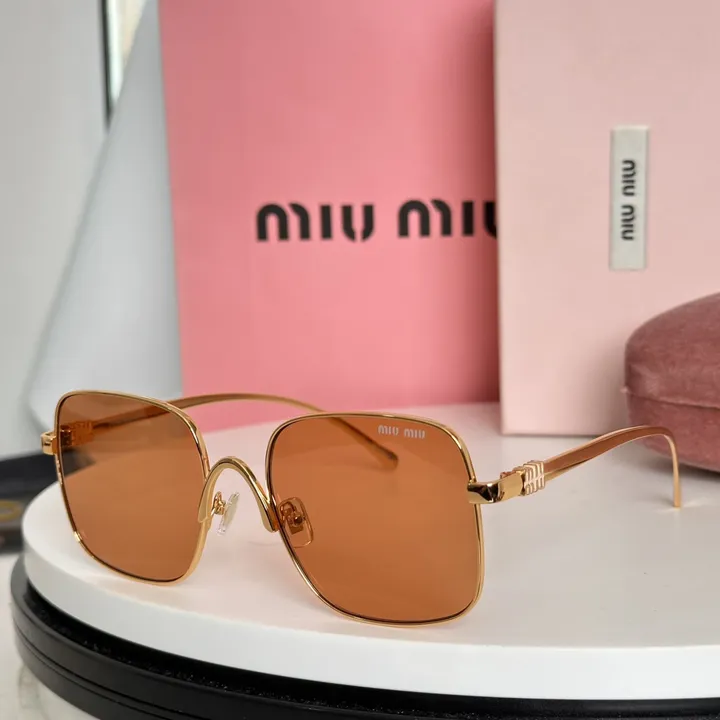 スーパーコピー ミュウミュウ サングラス