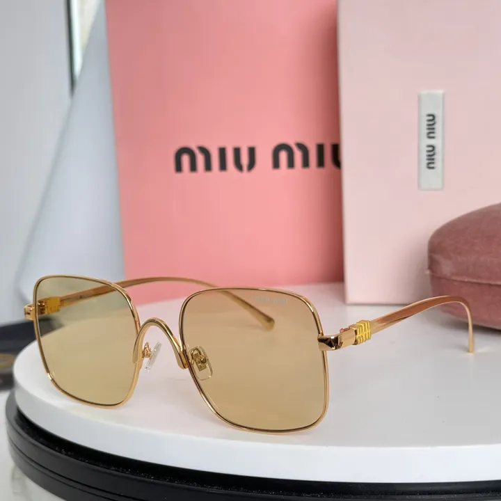 スーパーコピー ミュウミュウ サングラス