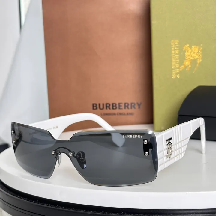 スーパーコピー バーバリー ス サングラス