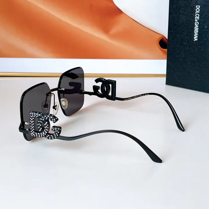 スーパーコピー ミュウミュウ サングラス