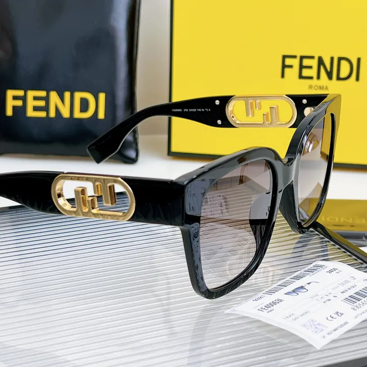 スーパーコピー フェンディ サングラス