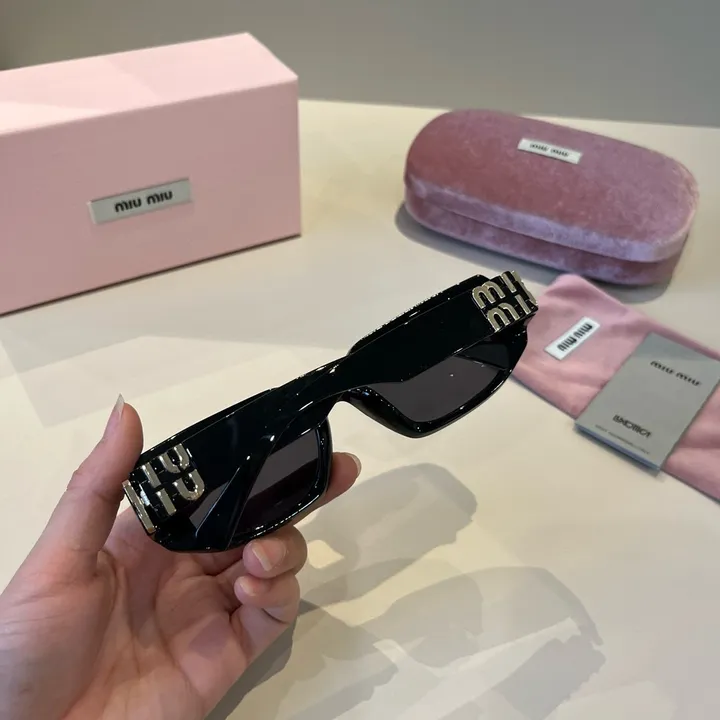 スーパーコピー ミュウミュウ サングラス
