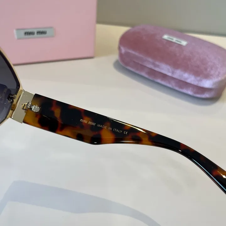 スーパーコピー ミュウミュウ サングラス