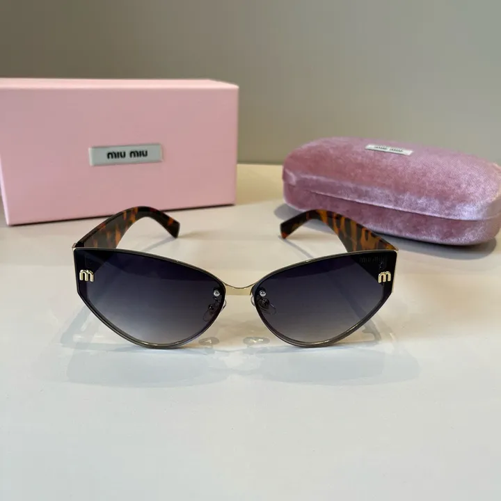 スーパーコピー ミュウミュウ サングラス