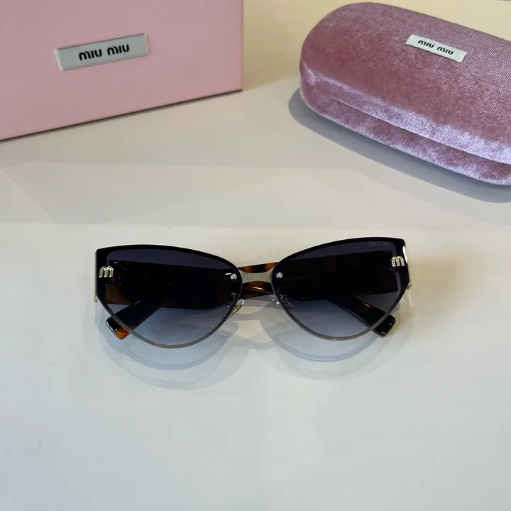 スーパーコピー ミュウミュウ サングラス