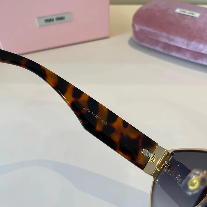 スーパーコピー ミュウミュウ サングラス