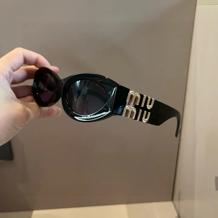 スーパーコピー ミュウミュウ サングラス