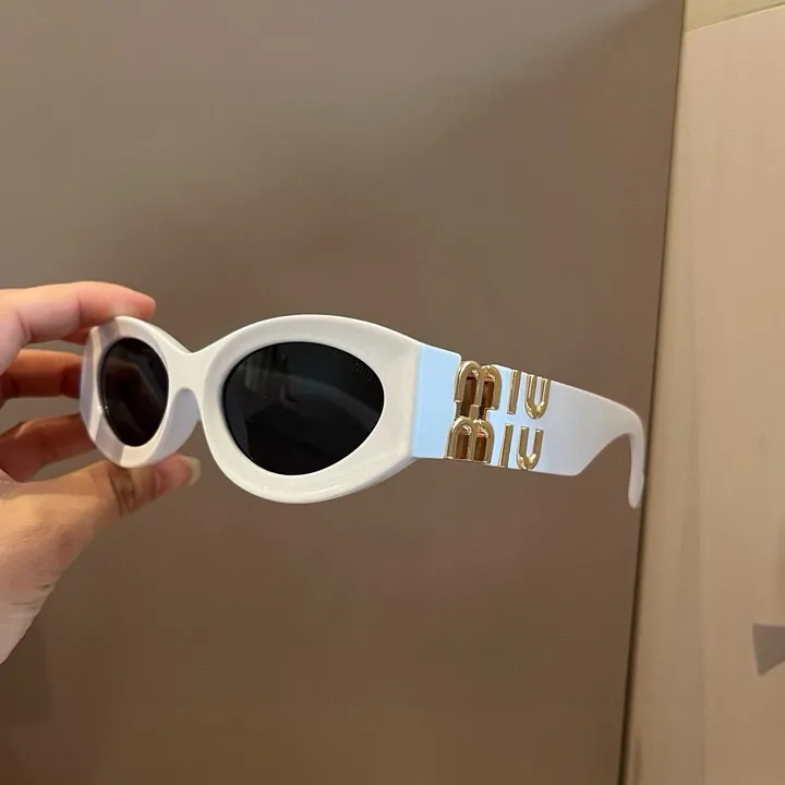 スーパーコピー ミュウミュウ サングラス