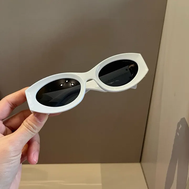 スーパーコピー ミュウミュウ サングラス