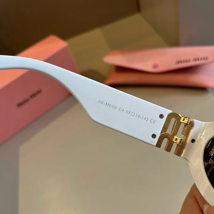 スーパーコピー ミュウミュウ サングラス