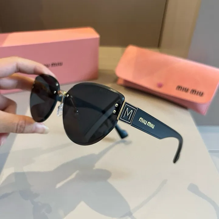 スーパーコピー ミュウミュウ サングラス