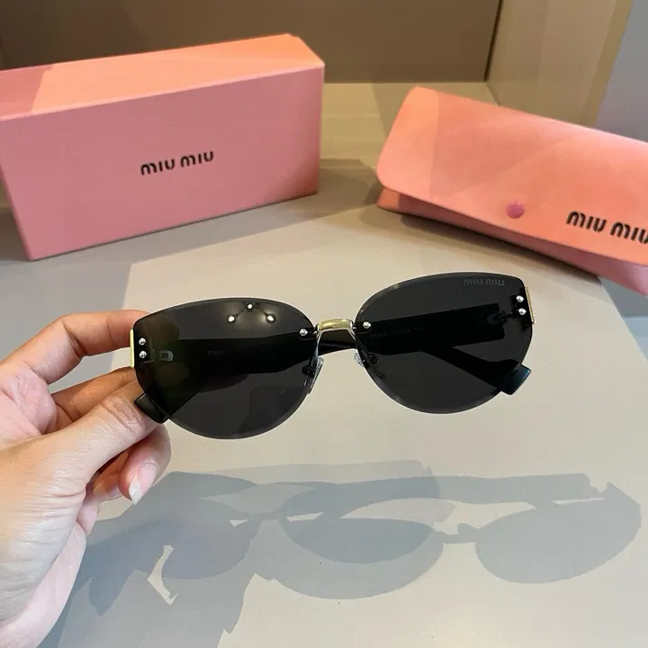スーパーコピー ミュウミュウ サングラス