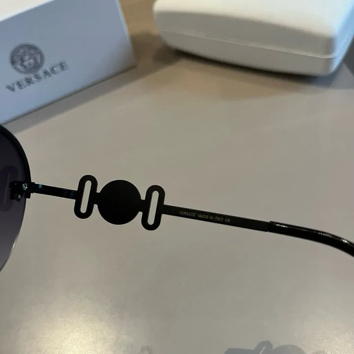 スーパーコピー ヴェルサーチ サングラス