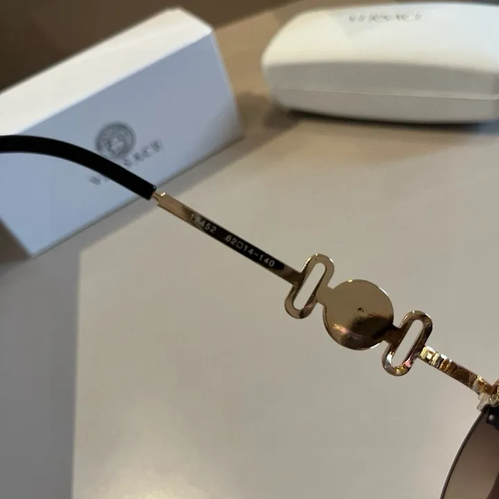 スーパーコピー ヴェルサーチ サングラス