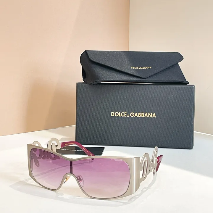 スーパーコピー ミュウミュウ サングラス