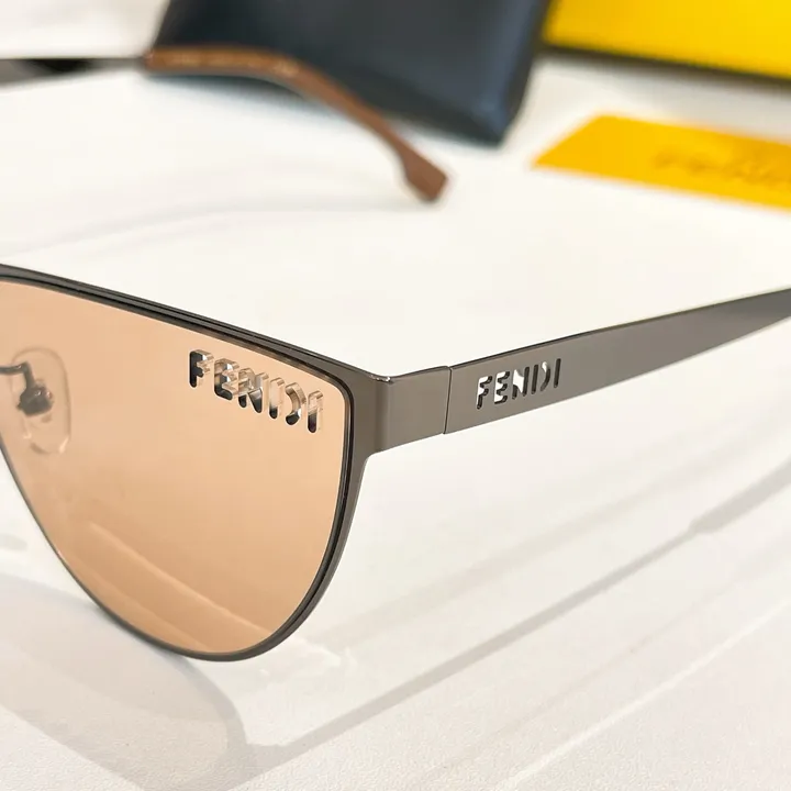 スーパーコピー フェンディ サングラス