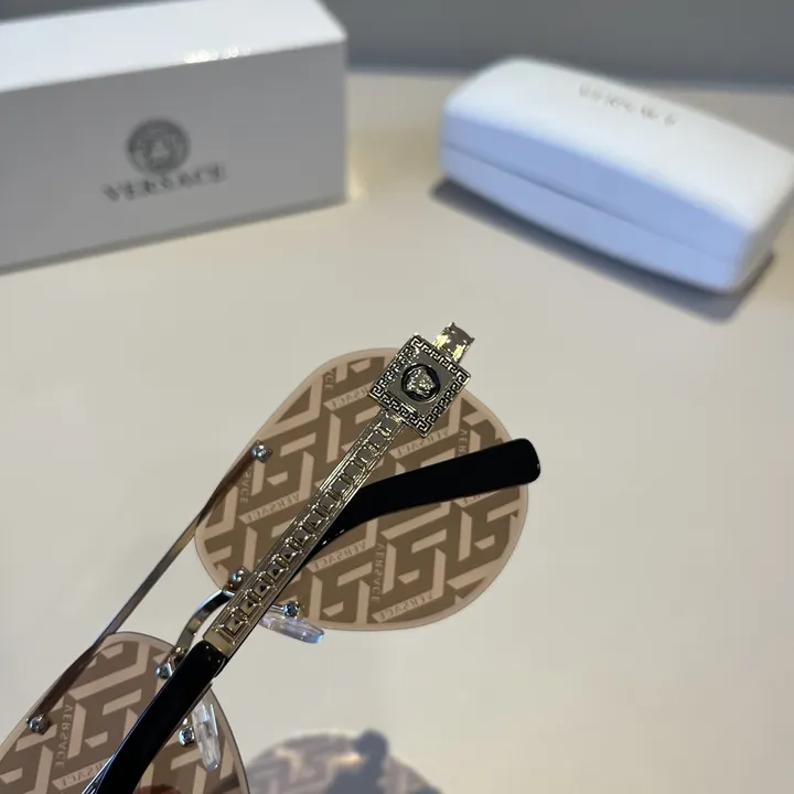 スーパーコピー ヴェルサーチ サングラス