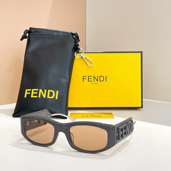 スーパーコピー フェンディ サングラス