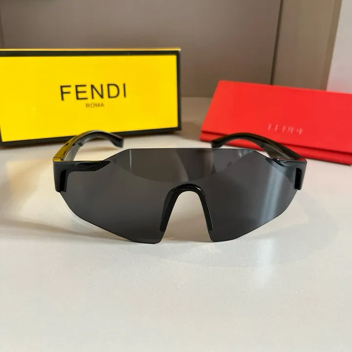 スーパーコピー フェンディ サングラス