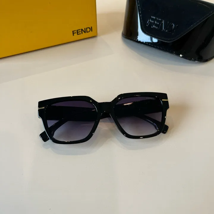 スーパーコピー フェンディ サングラス