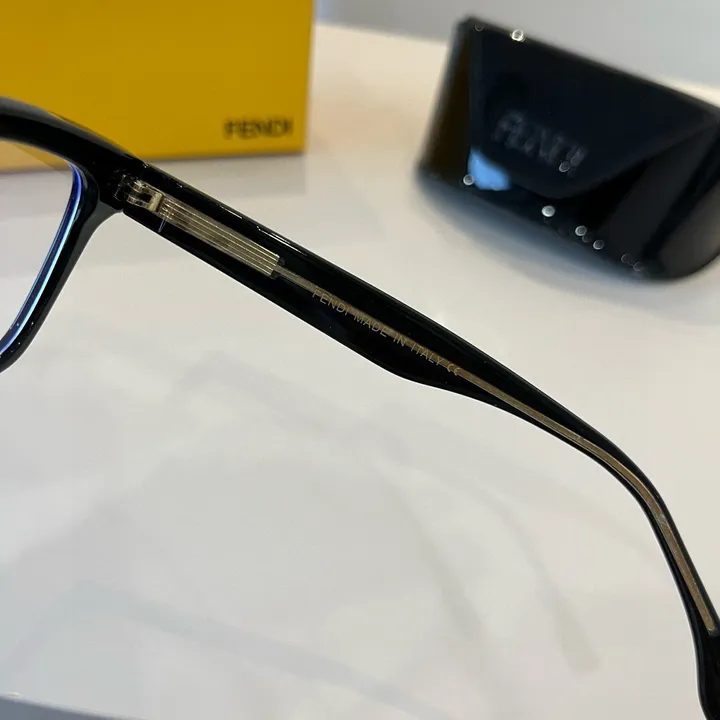 スーパーコピー フェンディ サングラス