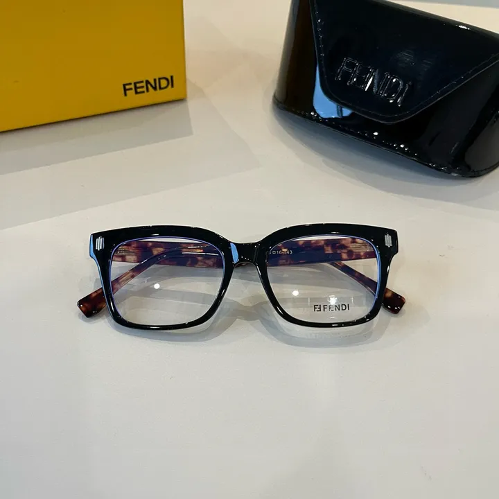 スーパーコピー フェンディ サングラス