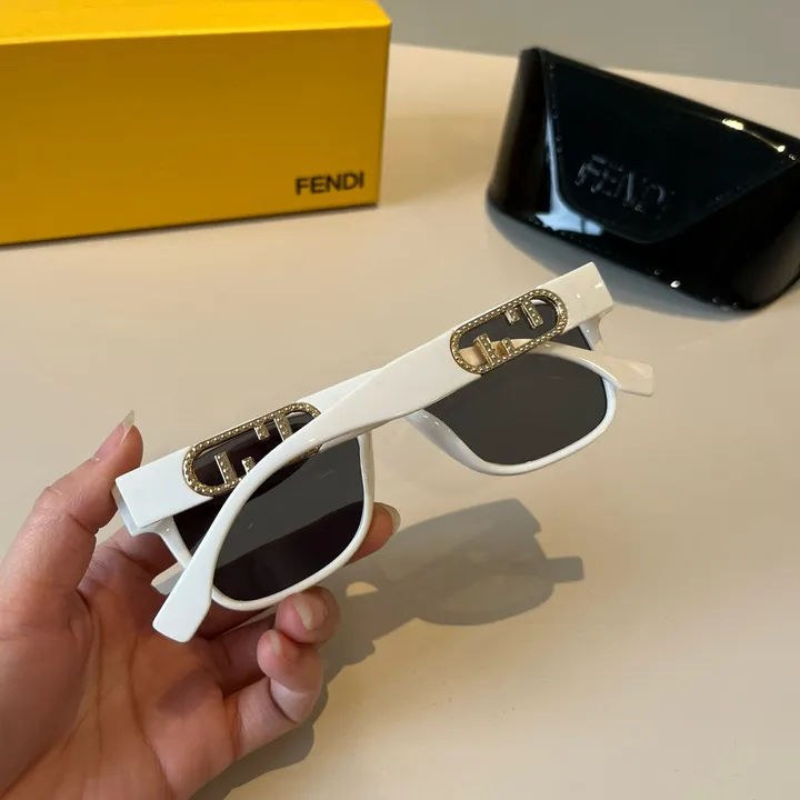 スーパーコピー フェンディ サングラス