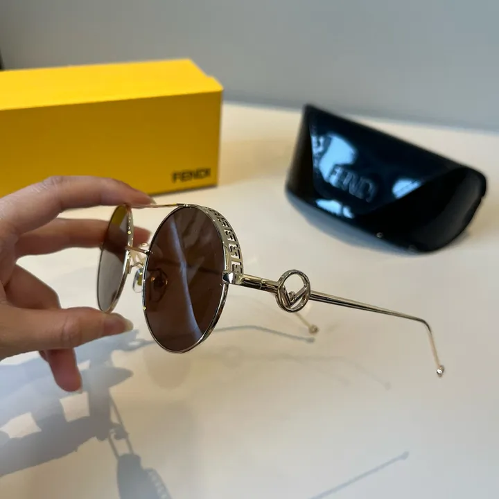 スーパーコピー フェンディ サングラス