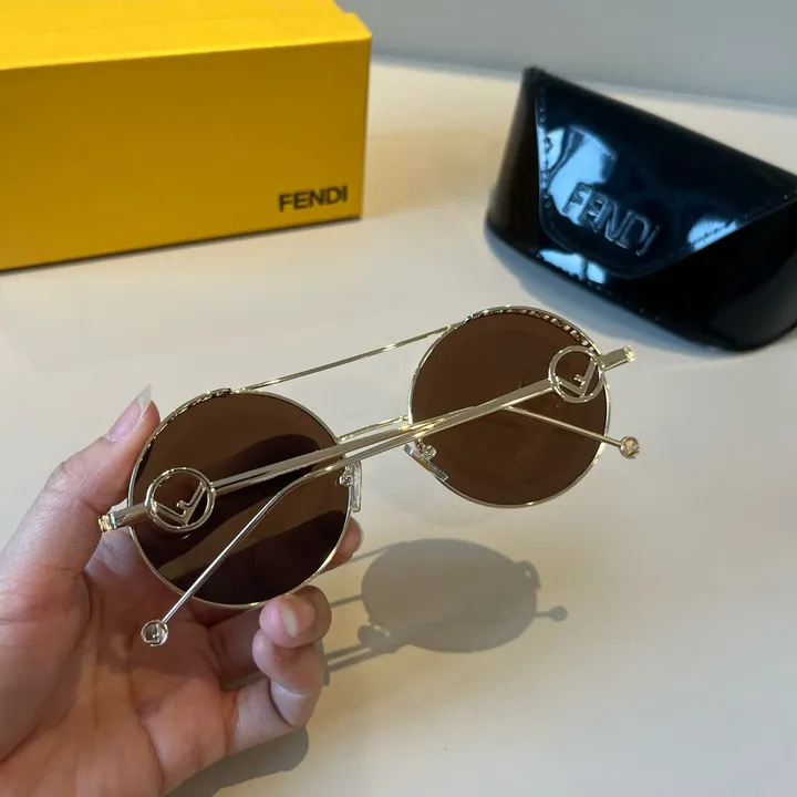 スーパーコピー フェンディ サングラス