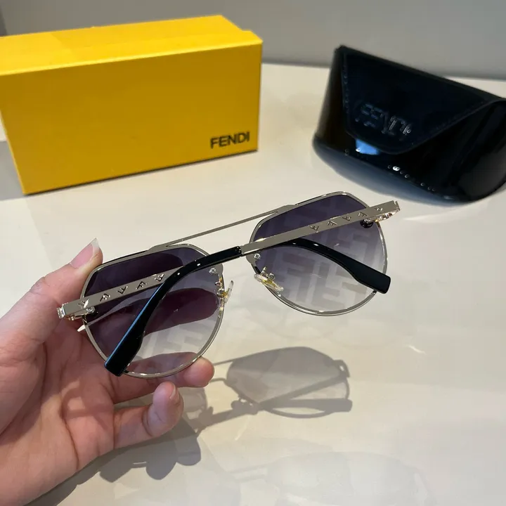 スーパーコピー フェンディ サングラス