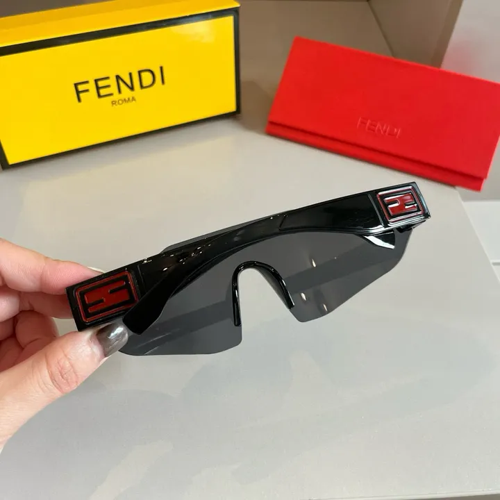 スーパーコピー フェンディ サングラス