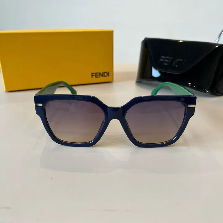 スーパーコピー フェンディ サングラス