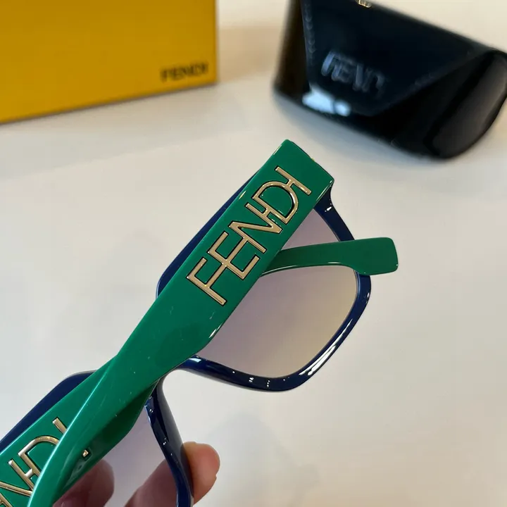 スーパーコピー フェンディ サングラス
