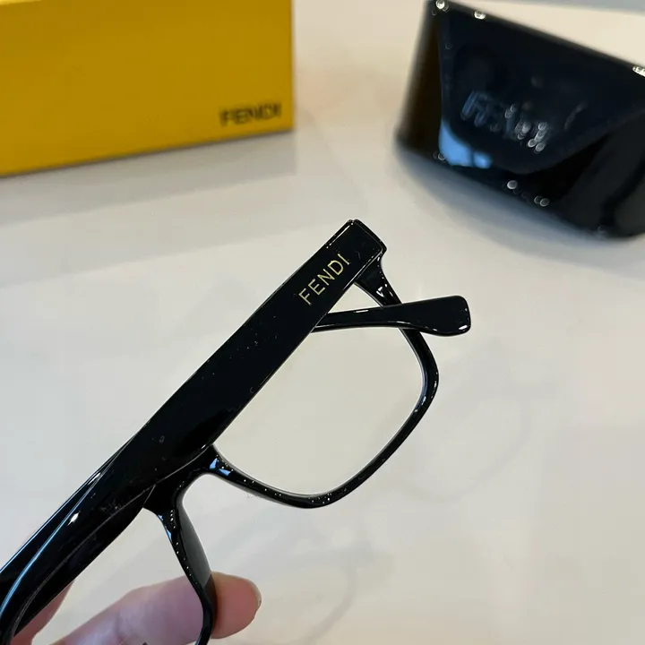 スーパーコピー フェンディ サングラス