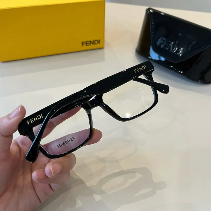 スーパーコピー フェンディ サングラス